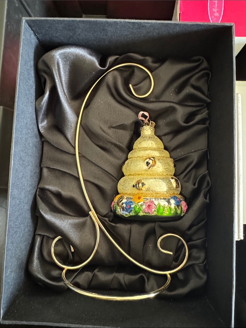 Mary Kay Gold Bee Hive Ornament with Floral Base